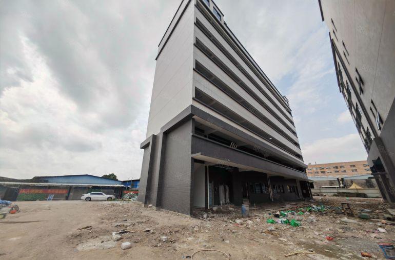 主路原房东独院楼房16000平，大小可分，红本双证