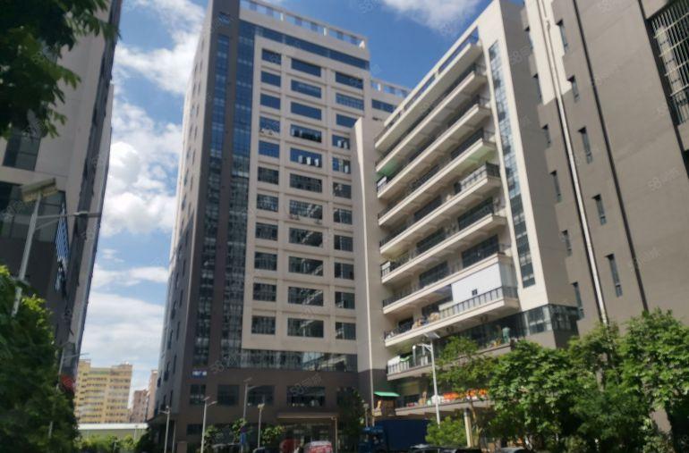 博罗龙溪厂房出租，标准厂房，证件齐全，配套齐全，5吨电梯。