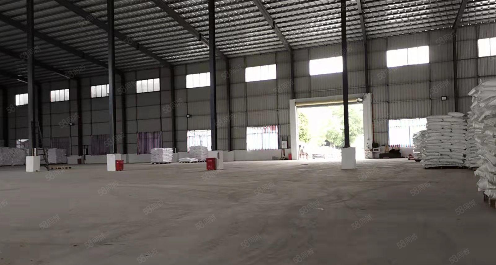 石湾镇厂房出租钢构厂房2800平方，1400起分租证件齐全