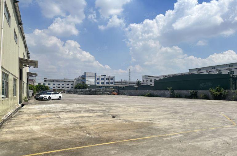 急租园洲本地阿叔新出独院，周边没有居民空地非常大适合各行各业