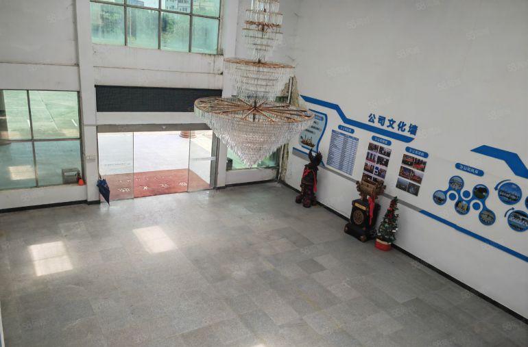 原房东独院只有2层6000平，现成装修办公室，8.8元出租