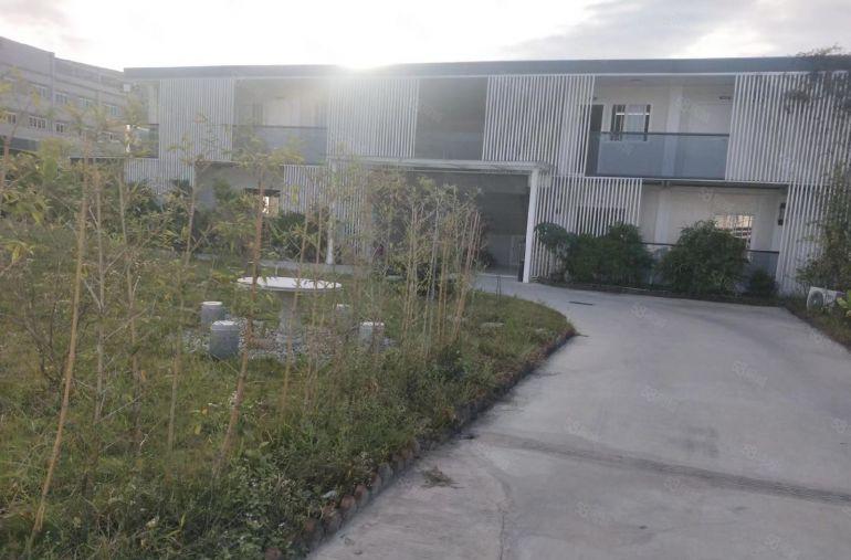 博罗园洲新出1300平方5吨行车厂房出租，有现成办公和宿舍