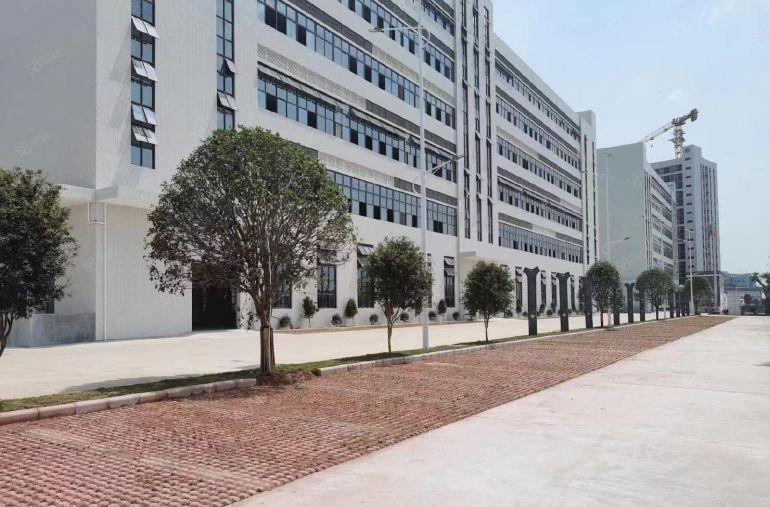 惠州市博罗县石湾镇20万平方产业园红本厂房，上市公司