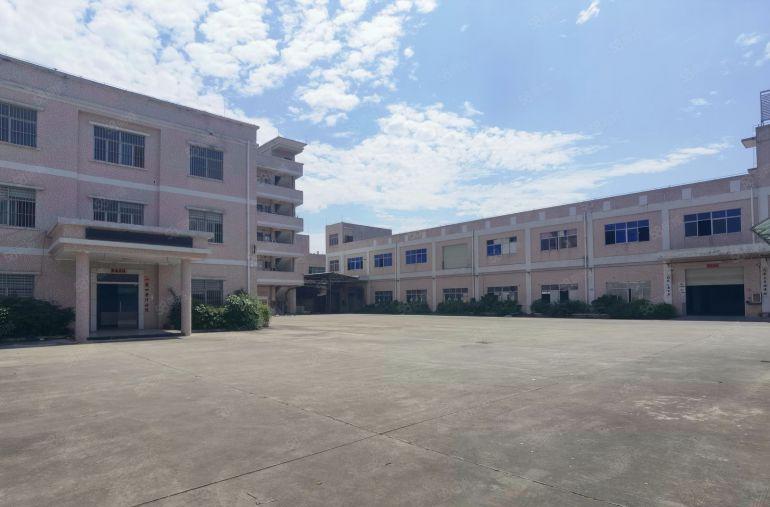 9博罗村委标准独院厂房5000平，有独立办公楼，水电到位