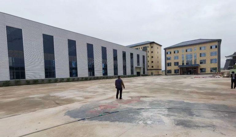 博罗县柏塘镇原房东独门独院11000平米钢构厂房（可分租）