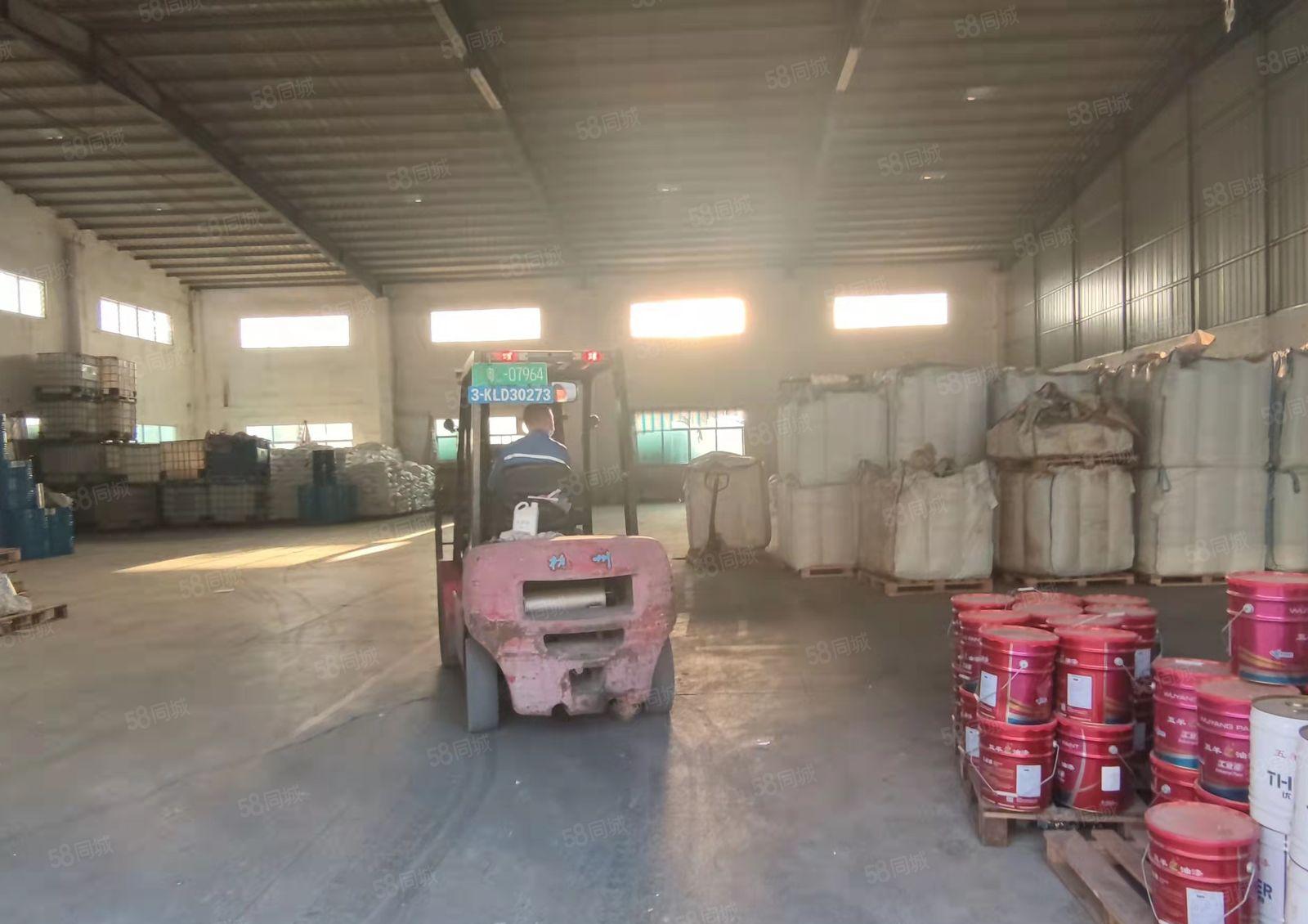 石湾镇科技园钢构厂房出租1000平方，证件齐全，交通方便