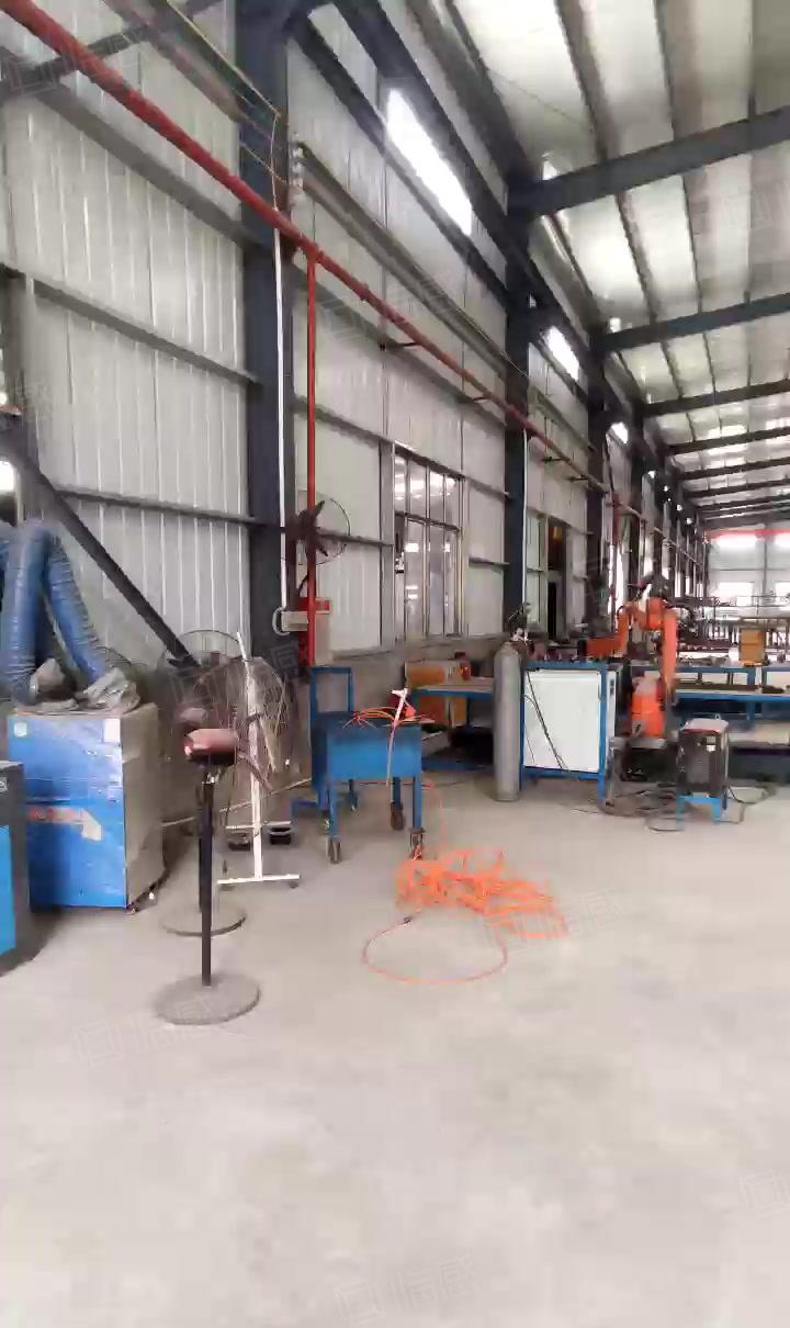 带行车原房东单一层厂房出租，滴水9米，进车方便，证件齐全。