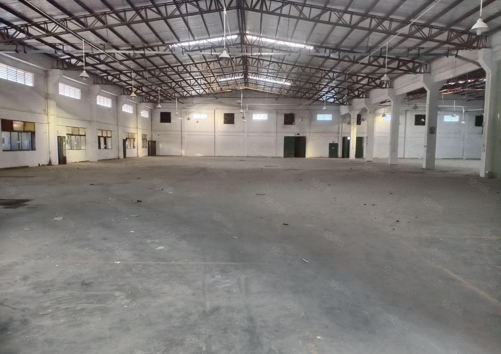 原房东钢构厂房面积5800平方，办公室精装修，宿舍配套齐全