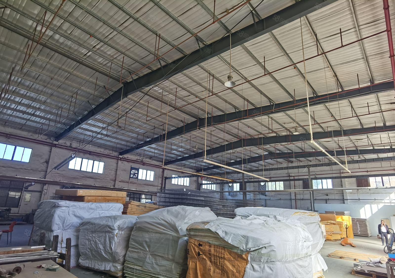 惠东县白花镇工业园内新空出滴水八米高钢结构厂房1700平出租