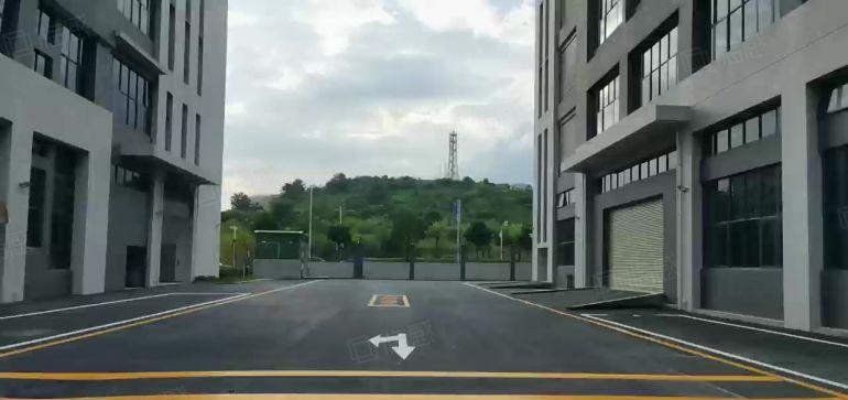 一手房东，0公摊，有红本，可做污染厂房可排水可环评