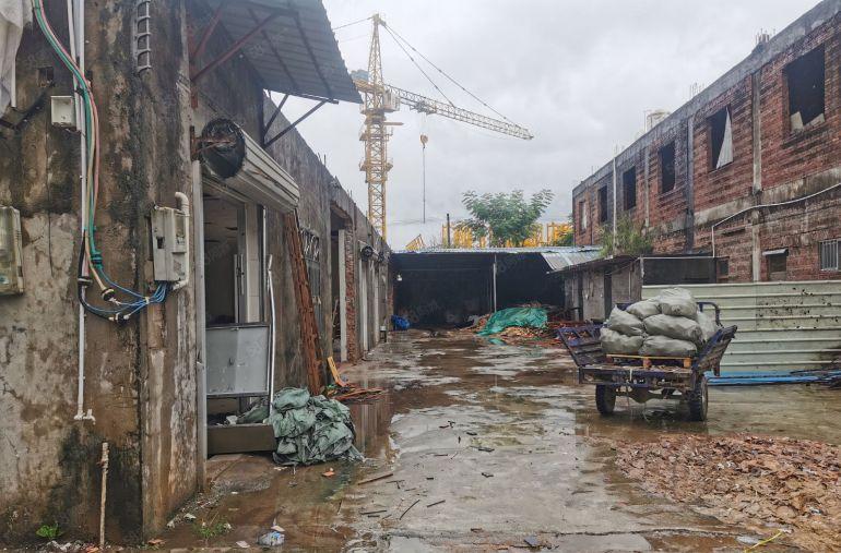 惠东县吉隆镇国道旁独门独院可做小污染1000平方厂房低价出租