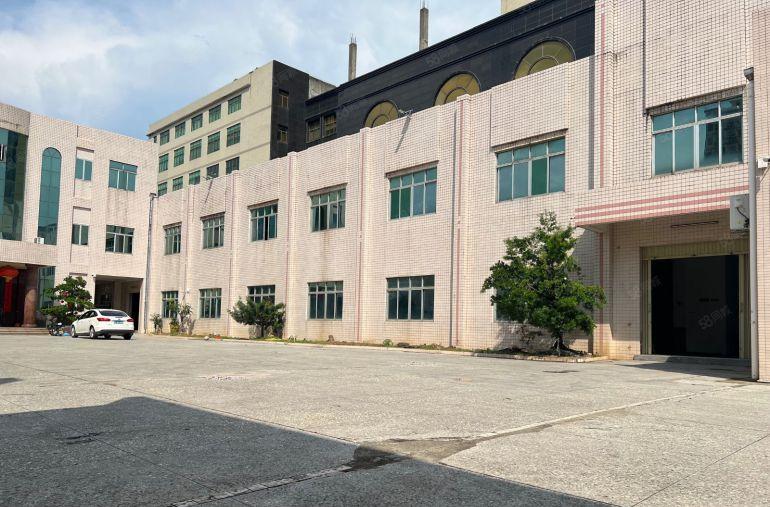 吉隆人民们路279号花园式独院厂房出租