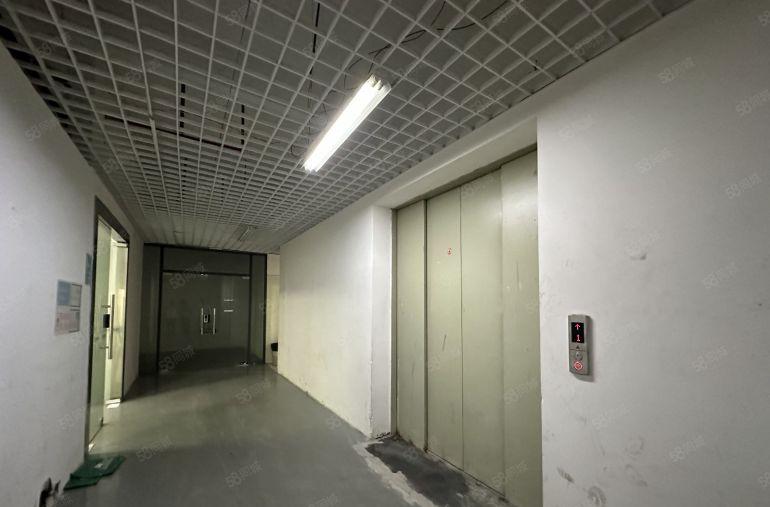 8元陈江厂房楼上700平水电齐全红本厂房低价出租仲恺厂房