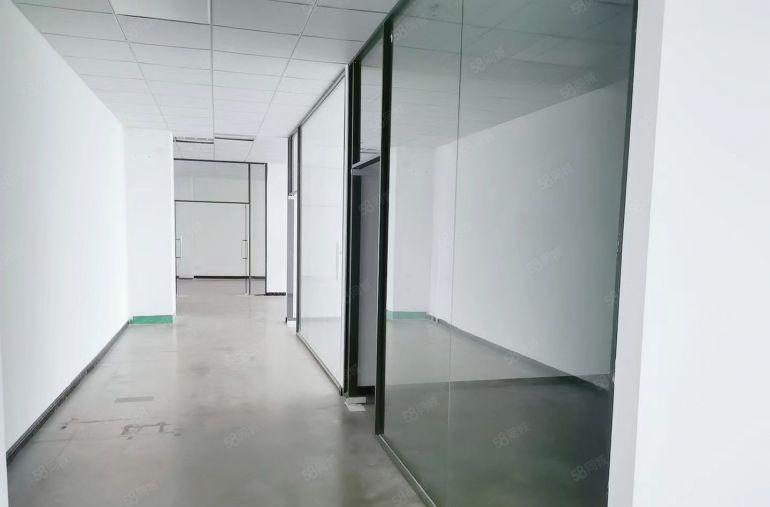 仲恺陈江，新出楼上2000平厂房仓库，低价出租带装修办公室。