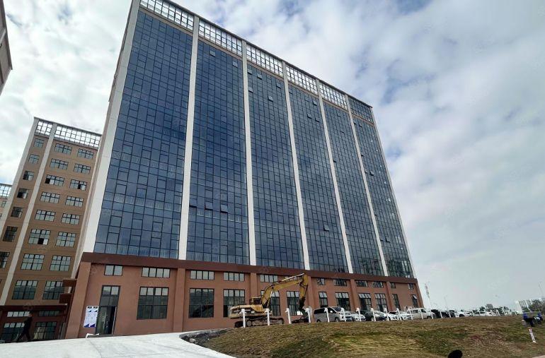 5元！仲恺原房东直租9000平实际面积出租证件齐全带牛角位。