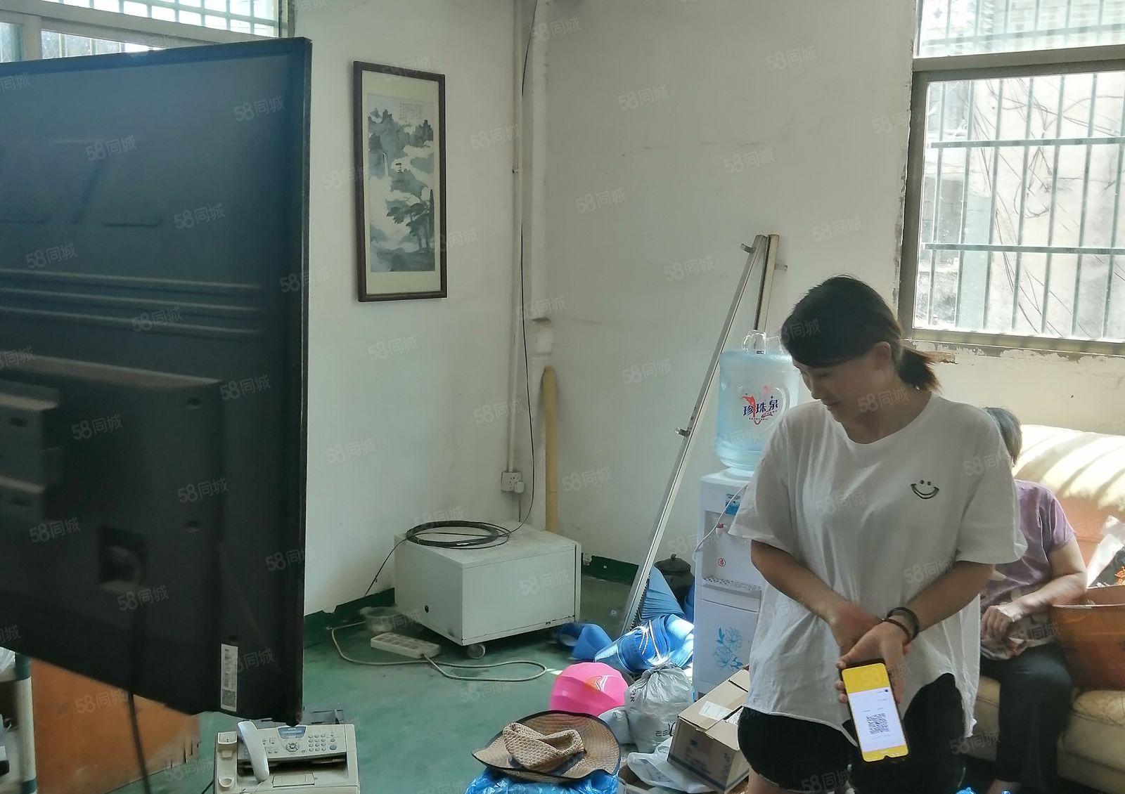 沥林半沥高速出口旁400平带现成装修办公室钢构招租