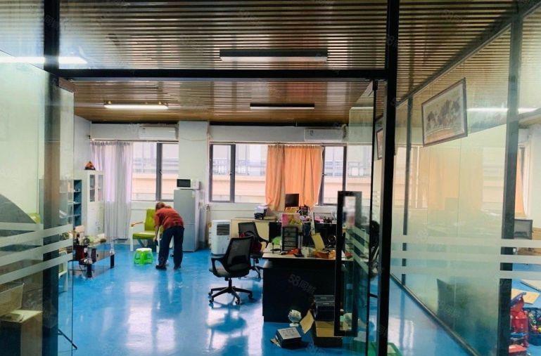 800平精装厂房，7元一平，原房东厂房仓库出租，高使用率