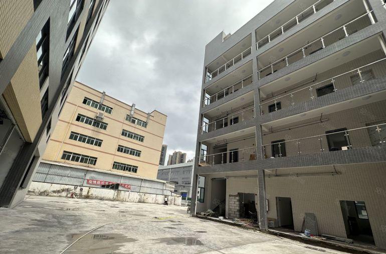 16000平全新红本厂房可分租原房东仲恺厂房轻轨站旁低价出租