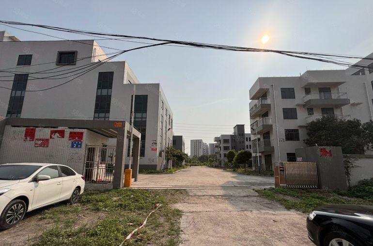 独院8400平9块厂房仓库出租水电齐全可包租周边配套齐全。