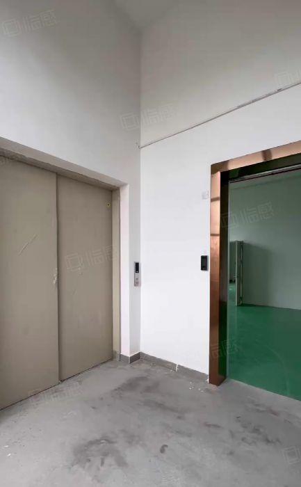 沥林高速路口楼上1200平水电齐全红本厂房低价出租可分租