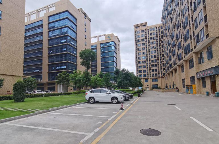 仲恺沥林9元全新红本厂房原房东出租花园式精装修办公室地坪漆