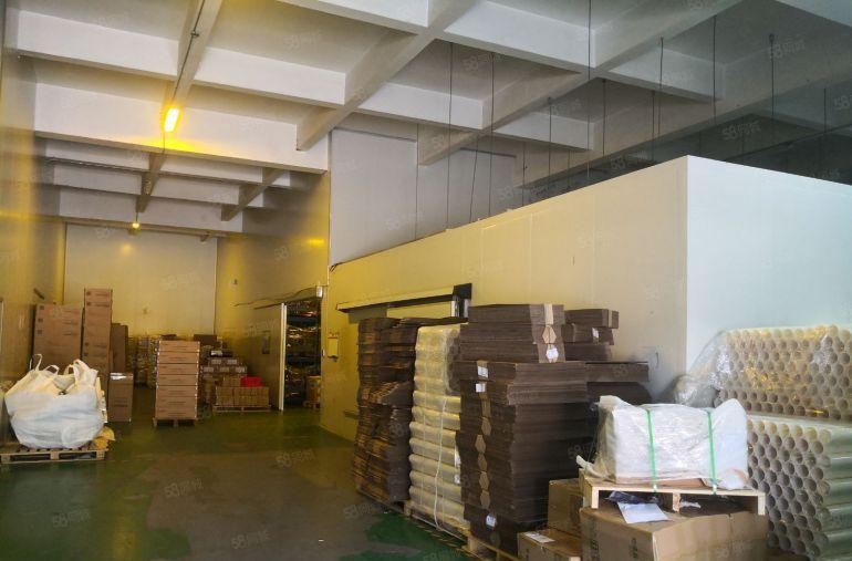 仲恺高新区陈江街道    标准厂房二楼1500平出租，带装修