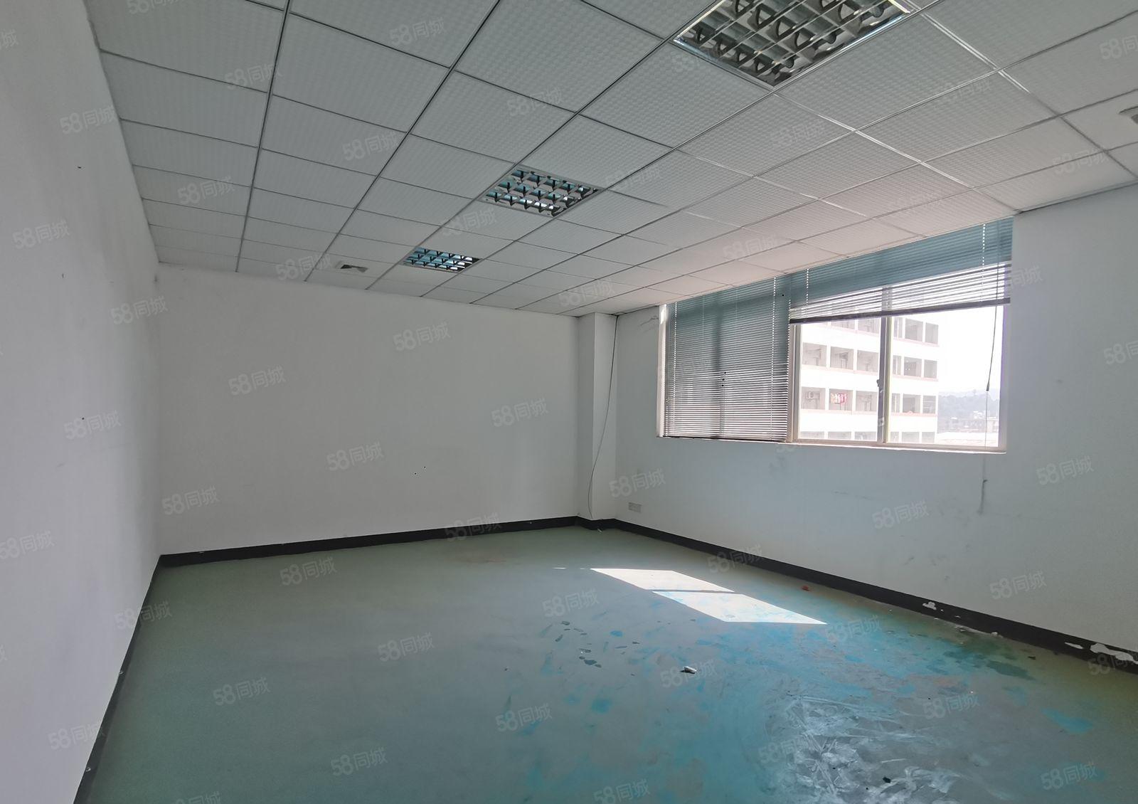 四还路边楼上带精装修厂房1300平方出租