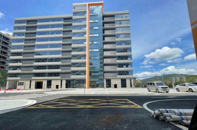 8元精装修厂房，2000平，原房东厂房仓库出租，高使用率