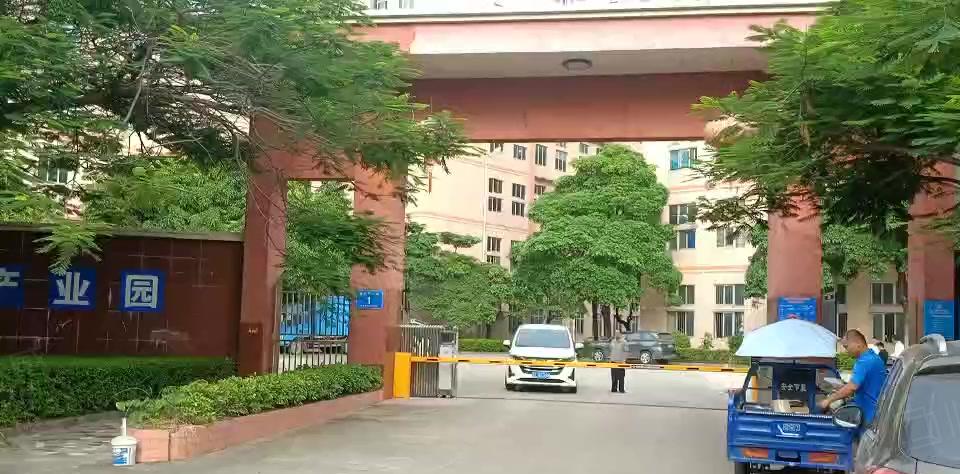 仲恺陈江原房东4万平方大型工业区厂房带红本出租