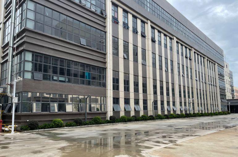 无尘车间出租！陈江镇五一工业区楼上1500平方厂房出租带装修