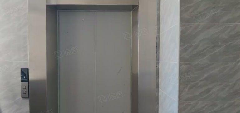 低价仲恺惠环仲恺大道边上精装修厂房办公室出租2000平方可分