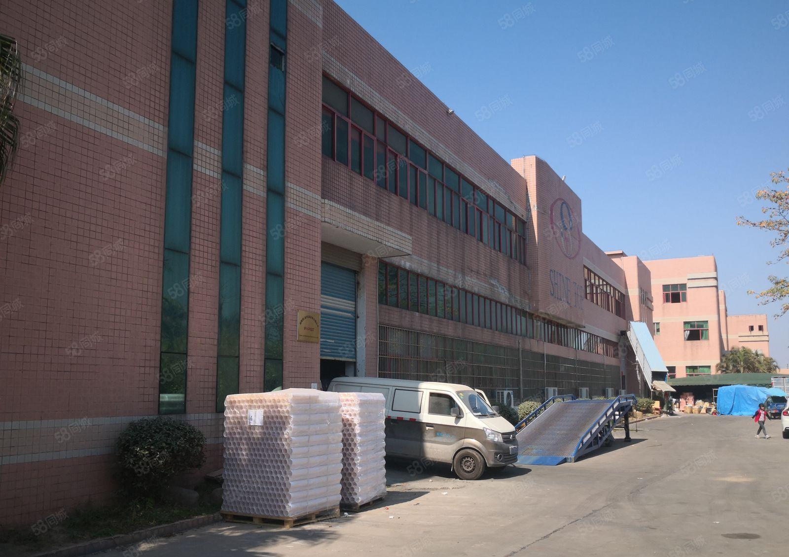 仲恺八路   工业园区标准厂房二楼1300平米出租，带装修~