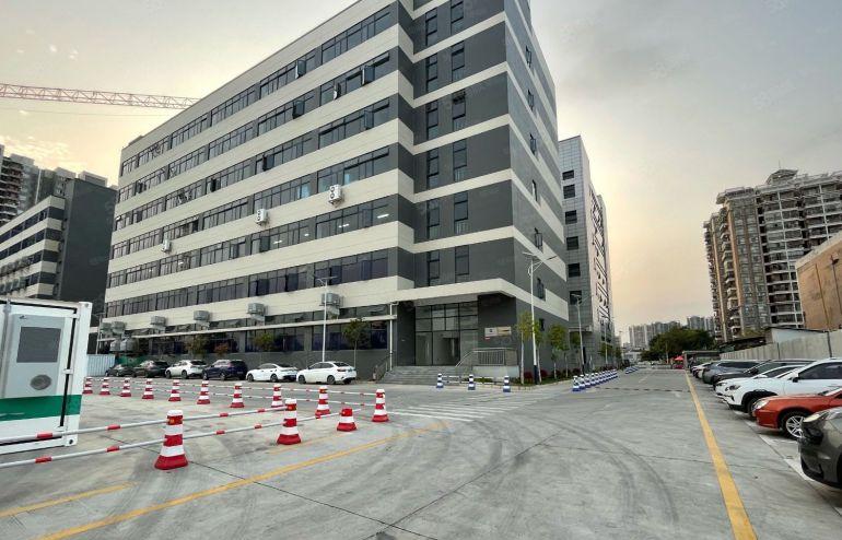 超低价9.9元一平现成精装修厂房1200平方可办执照与环评