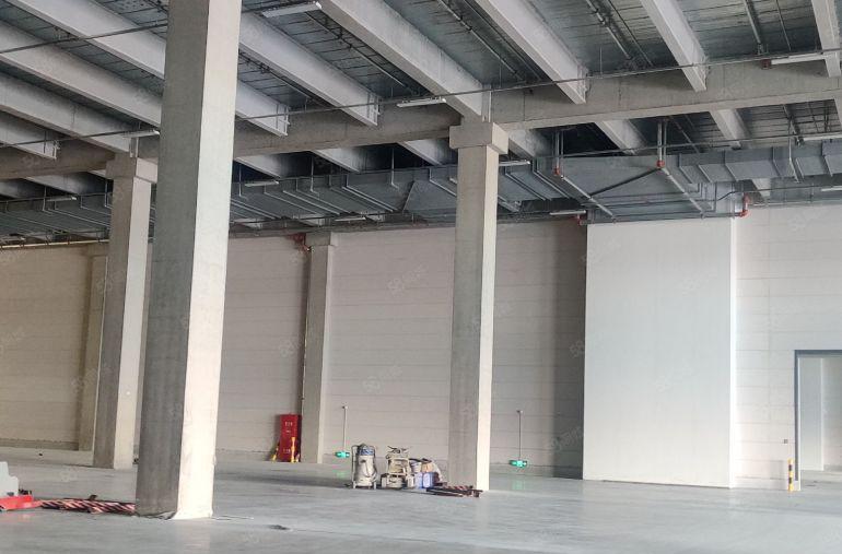 高标物流仓丙二类消防国有证件！一楼高度12米二楼10米共两层