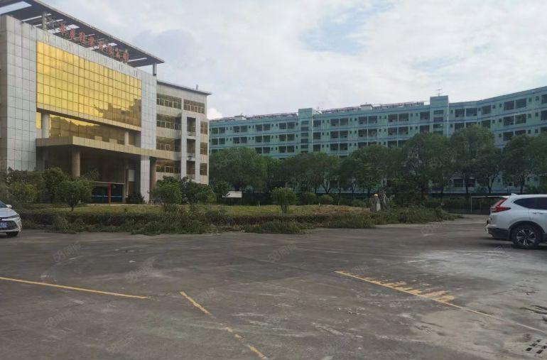 8元一方！仲恺沥林高速路口新出5000平厂房仓库低价出租