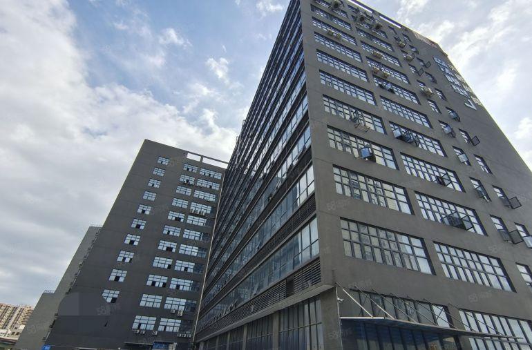 仲恺陈江带全新装修厂房楼上1500平 现成水电办公区