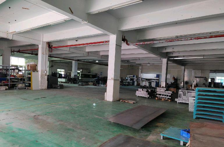 厂房全部在底楼，方便车辆进出。