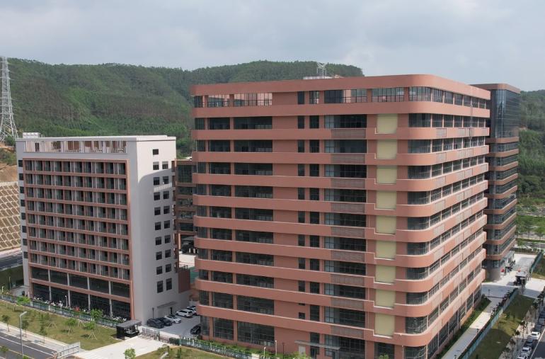 厂房直租，无公摊，配套全！