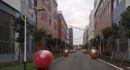 惠州惠城 新华大道与产业二路交汇处230000㎡ 厂房出售层高4.2米 跨度30米 配电50KVA天车6吨