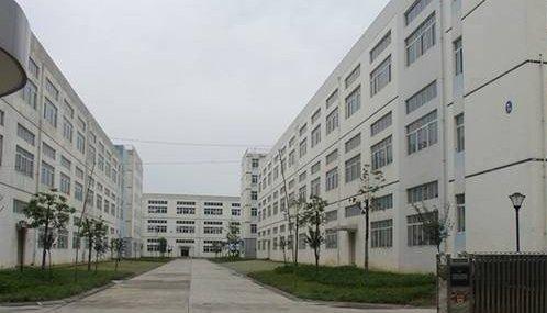 深圳龙岗 龙岗中心城5000㎡ 砖混厂房租售层高5.5米 独院 可环评 可分租