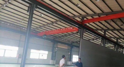 深圳罗湖 创意园3000㎡ 厂房租售层高3米 跨度120米 柱距50米 配电458KVA天车3吨 可分租