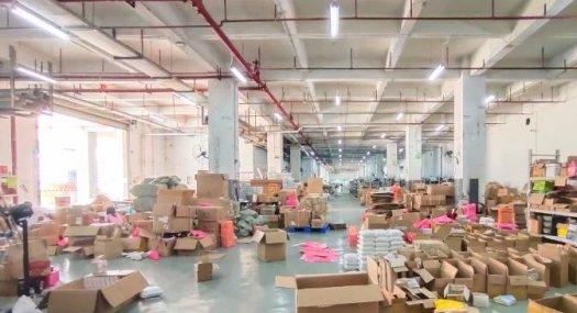 深圳宝安 沿江高速3400㎡ 厂房租售层高5米 可分租