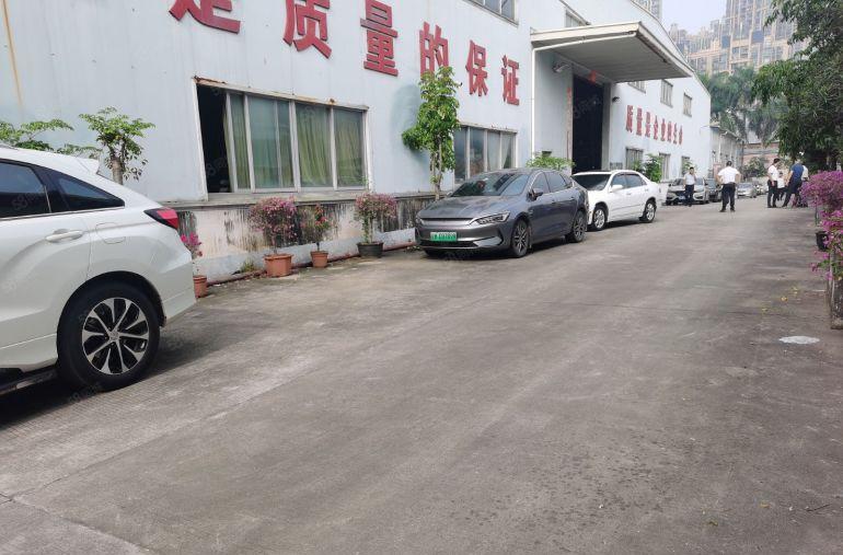 东城原房东出租厂房    独院面积4700平方  厂房价钱低