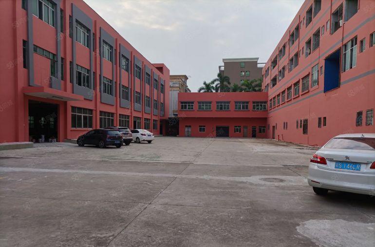 独院厂房招租，总面积7000平方，低价放租。