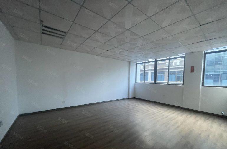 虎门南栅原房东楼上带装修整层1480平，现成办公室，3吨电梯