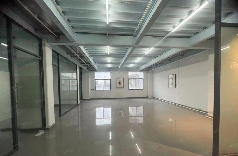 新安新出精装修小面积280平，周边交通便捷，环境好