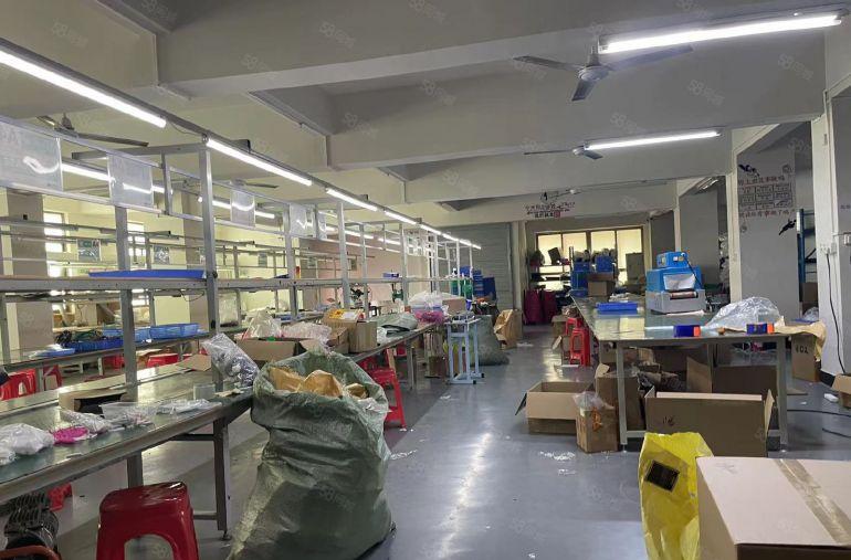 长安镇宵边新出楼上原房东608平精装修形象好水电齐全厂房出租