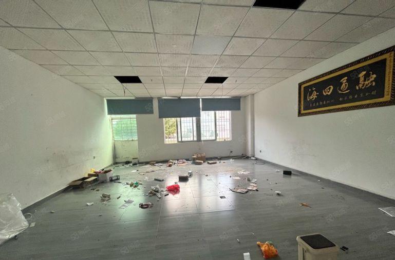 长安新安街口新农村 原房东精装修1500平三房出租