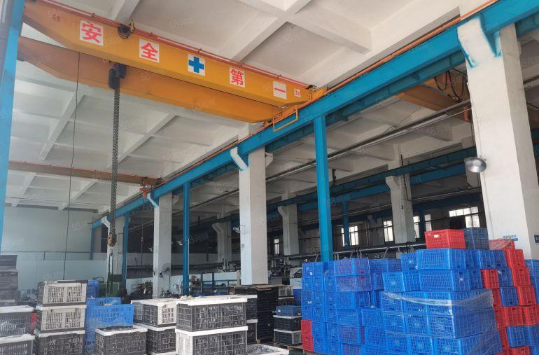 长安镇宵边原房东1楼1300平带牛角，可分租低价厂房出租