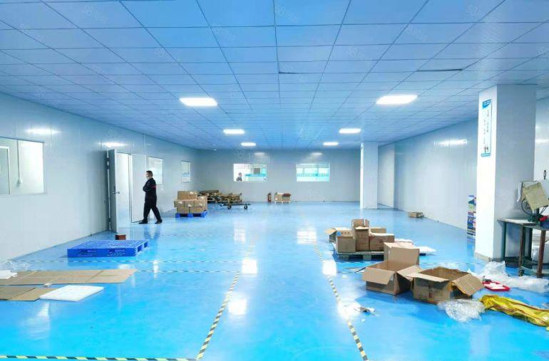 已空出楼上1000平方厂房出租，长安镇工业厂房，水电齐全